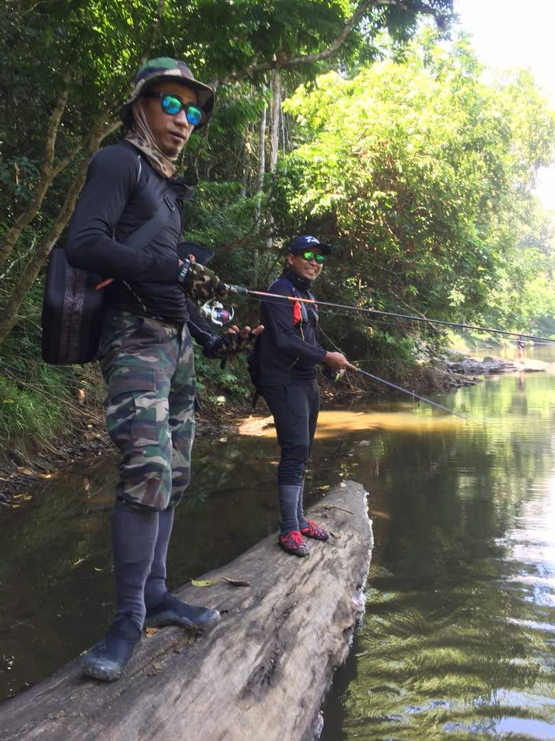 rakan rakan pamcing di royal belum